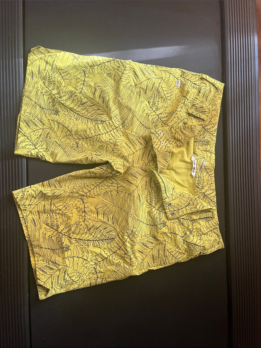 Women's Yellow Leaf-Print Hybrid Shorts